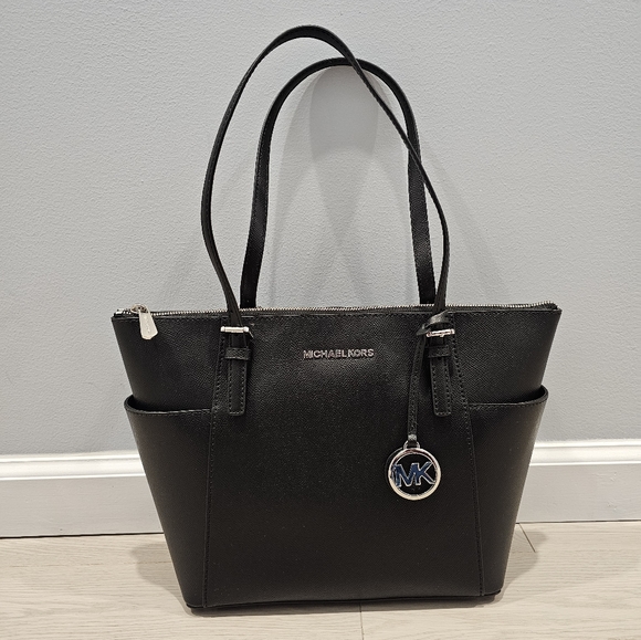Michael Kors Handbags - *NEW* Michael Kors Jet Set Saffiano Leather Top-Zip Tote Bag Bag (Black)